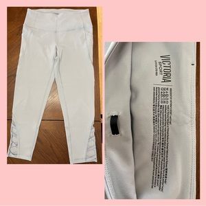 Victoria Sport Capri yoga pant 😍